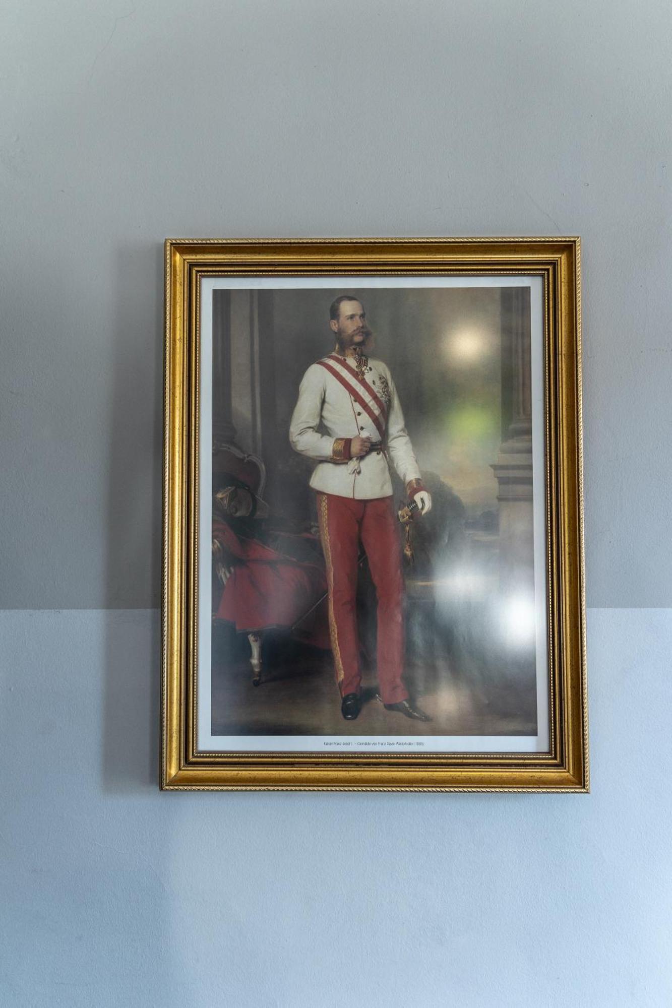 Kaiser Von Oesterreich, Historik- Und Thermalhotel Bad Radkersburg Luaran gambar