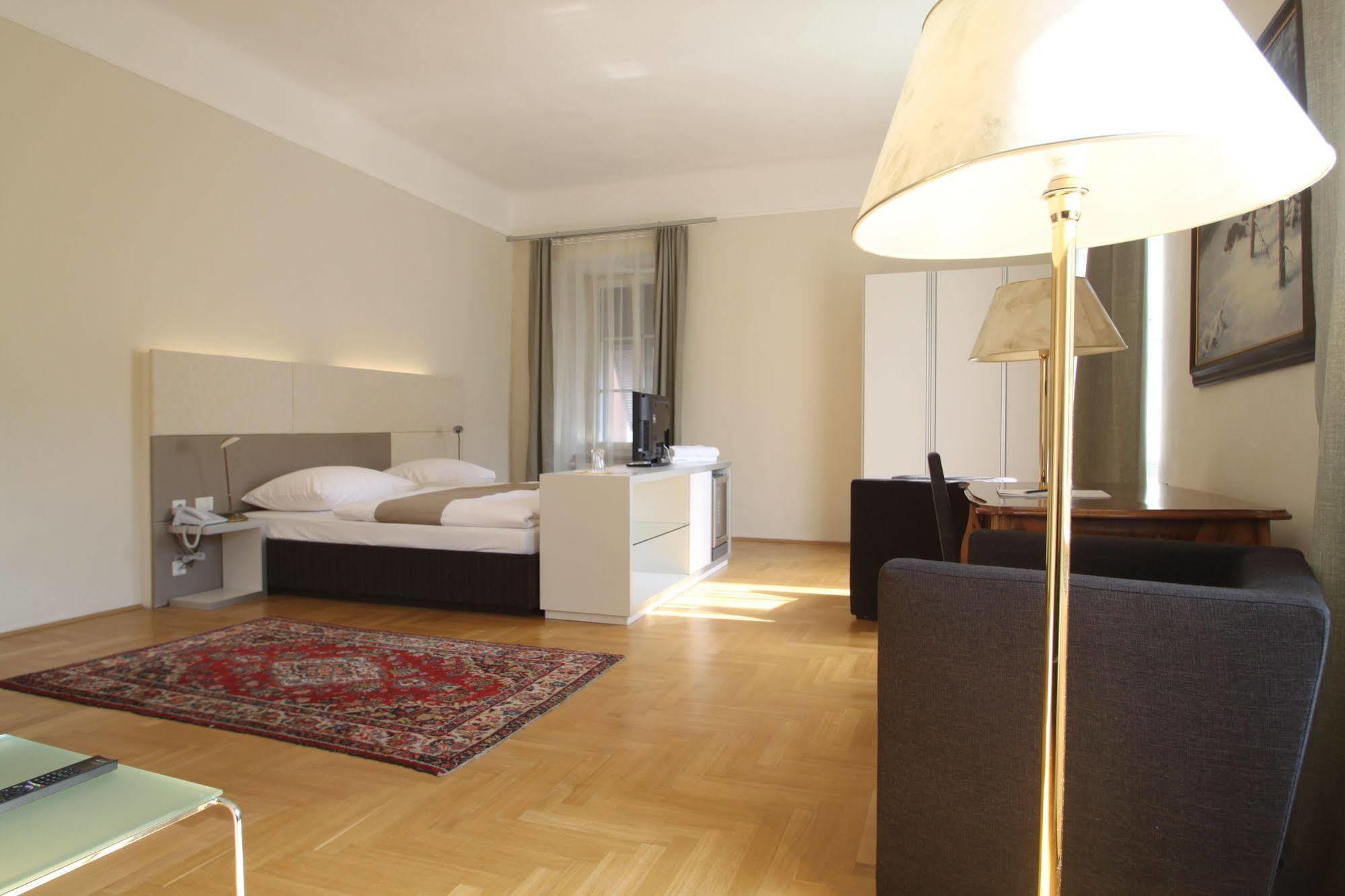 Kaiser Von Oesterreich, Historik- Und Thermalhotel Bad Radkersburg Luaran gambar